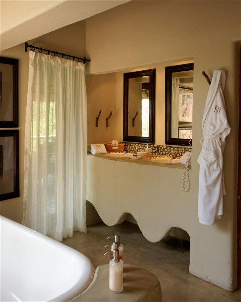 Impodimo Game Lodge Madikwe Game Reserve Luaran gambar