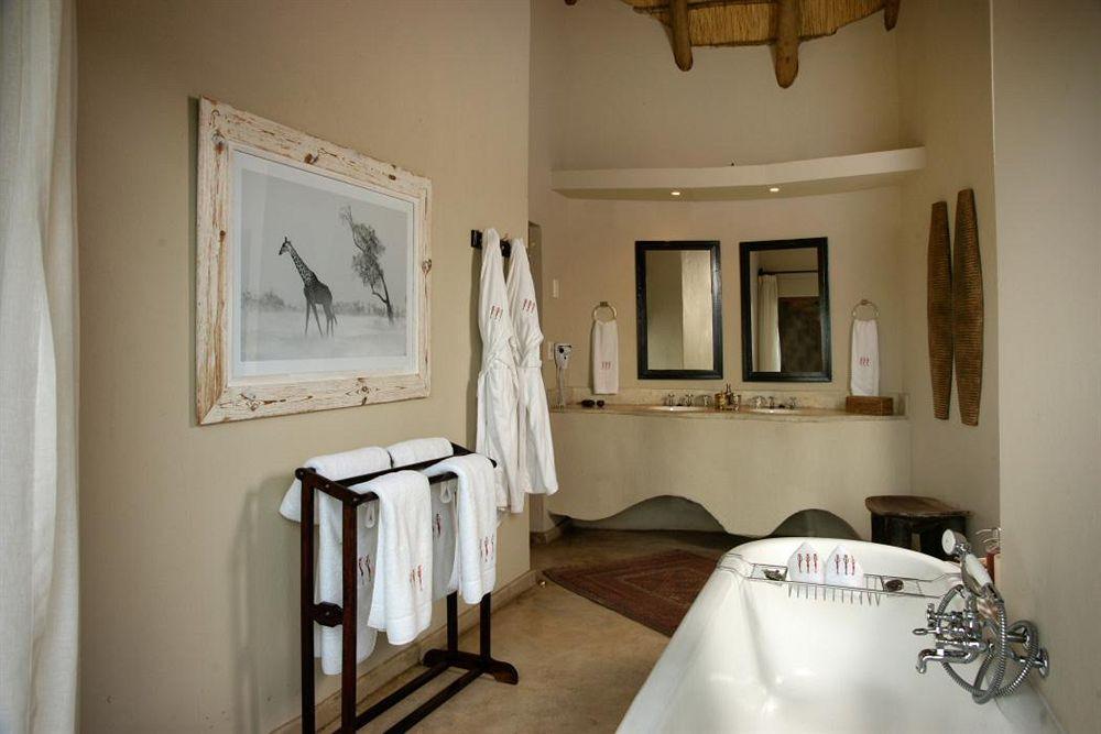 Impodimo Game Lodge Madikwe Game Reserve Luaran gambar
