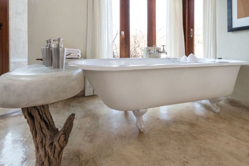 Impodimo Game Lodge Madikwe Game Reserve Luaran gambar
